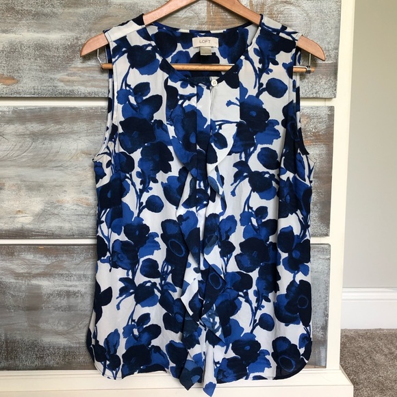 Tops - {Loft} Gorgeous Blue Floral Sleeveless Blouse 💙